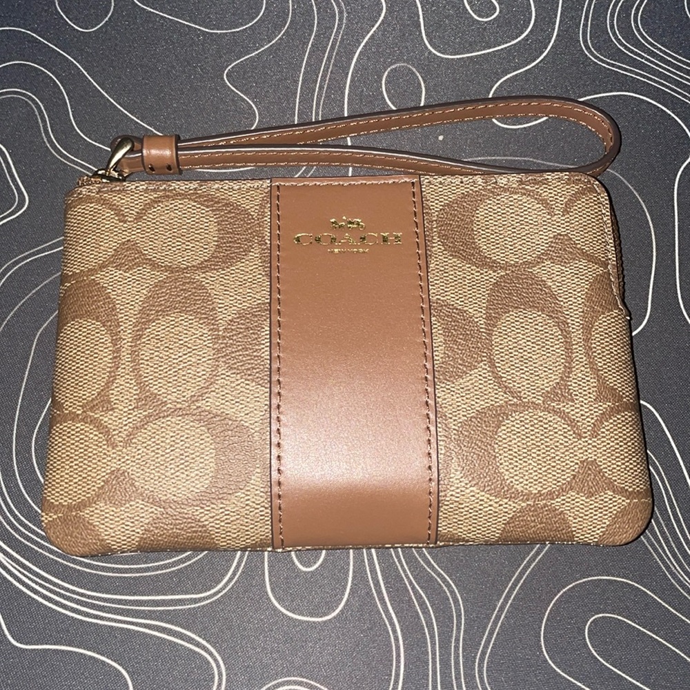 NEW Coach Wristlet